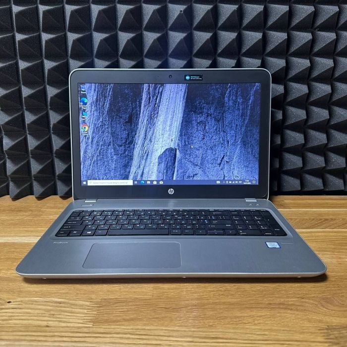 Ноутбук HP ProBook 450 G4 / 15.6" (1366x768) TN / Intel Core i5-7200U (2 (4) ядра по 2.5 - 3.1 GHz) / 8 GB DDR4 / 128 GB SSD / Intel HD Graphics 620 / WebCam / DVD-ROM б/в - изображение 2