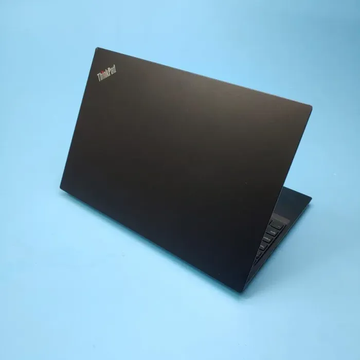 Ноутбук Lenovo ThinkPad E590 / 15.6" (1920x1080) IPS / Intel Core i5-8265U (4 (8) ядра по 1.6 - 3.9 GHz) / 8 GB DDR4 / 512 GB SSD / Intel UHD Graphics 620 / WebCam / Win 10 Pro б/в - зображення 3