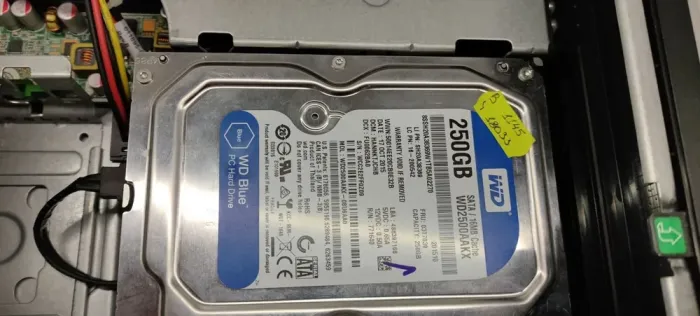 Комп'ютер HP Compaq / Pentium G630 (2 ядра по 2.7GHz) / 4GB DDR3 / 250GB HDD / HD Graphics б/в - зображення 5