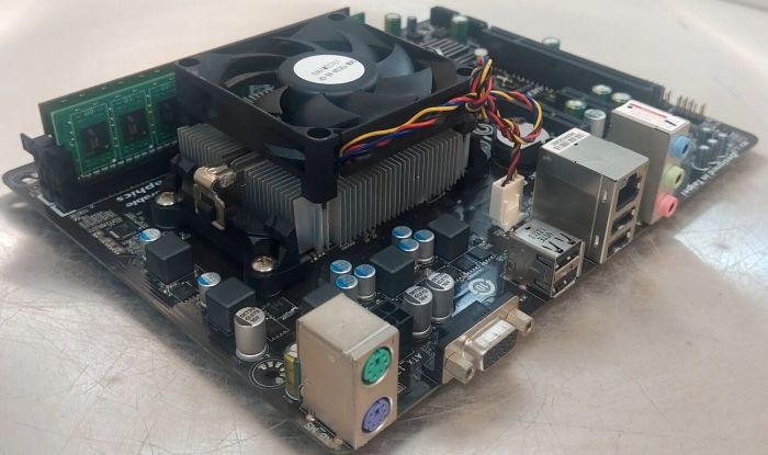 Комплект: Материнська плата ASRock FM2A58M-DG3+ / FM2+ / AMD A8-7600 (4 ядра по 3,1 - 3,8 ГГц) / 16 ГБ DDR3 / AMD Radeon R7 Graphics + Кулер б/в - зображення 7