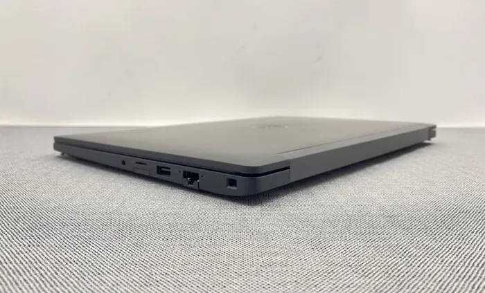 Ноутбук Dell Latitude 7490 / 14" (1920x1080) IPS / Intel Core i5-7300U (2 (4) ядра по 2.6 - 3.5 GHz) / 16 GB DDR4 / 256 GB SSD M.2 / Intel HD Graphics 620 / WebCam б/в - зображення 5