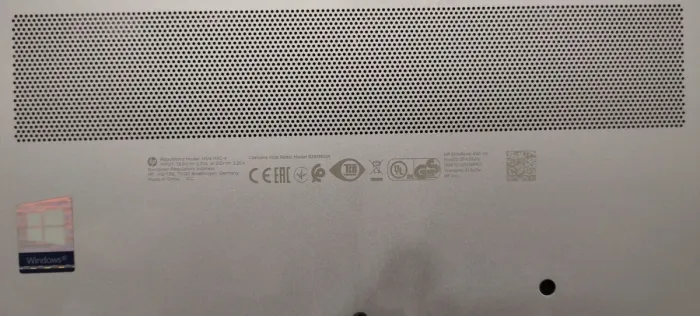 Ультрабук Б-клас HP EliteBook 840 G5 / 14" (1920x1080) IPS / Intel Core i7-8550U (4 (8) ядра по 1.8 - 4.0 GHz) / 8 GB DDR4 / 256 GB SSD / Intel UHD Graphics 620 / WebCam б/в - зображення 8