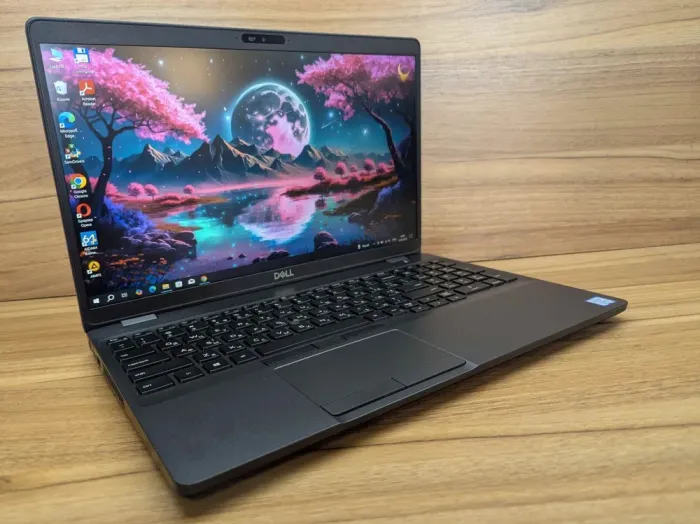 Ультрабук Dell Latitude 5500 / 15.6" (1920x1080) IPS / Intel Core i5-8265U (4 (8) ядра по 1.6 - 3.9 GHz) / 16 GB DDR4 / 480 GB SSD / Intel UHD Graphics 620 / WebCam / HDMI / Windows 10 б/в - зображення 4