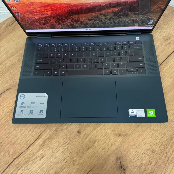 Ігровий ультрабук-трансформер Dell Inspiron 7620 / 16" (3840x2400) OLED Touch / Intel Core i7-1260P (12 (16) ядер по 3.4 - 4.7 GHz) / 16 GB DDR4 / 512 GB SSD NVMe / nVidia GeForce MX550, 2 GB GDDR6, 64-bit / WebCam б/в - зображення 8