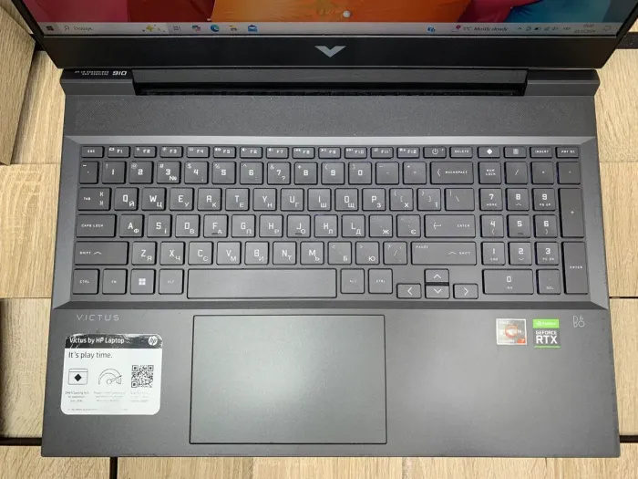 Ігровий ноутбук Б-клас HP Victus 16-E1123NW / 16.1" (1920x1080) IPS / AMD Ryzen 7 6800H (8 (16) ядер по 3.2 - 4.7 GHz) / 16 GB DDR4 / 1000 GB SSD M.2 / nVidia GeForce RTX 3050 Ti, 4 GB GDDR6, 128-bit / WebCam б/в - зображення 4