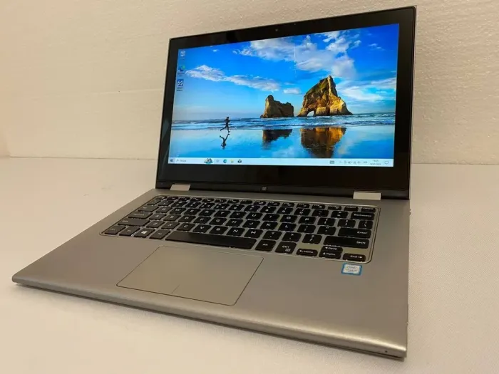 Ноутбук-трансформер Б-клас Dell Inspiron 13-7359 / 13.3" (1366x768) TN / Intel Core i5-6200U (2 (4) ядра по 2.3 - 2.8 GHz) / 8 GB DDR3 / 240 GB SSD / Intel HD Graphics 520 / WebCam / HDMI б/в - зображення 2