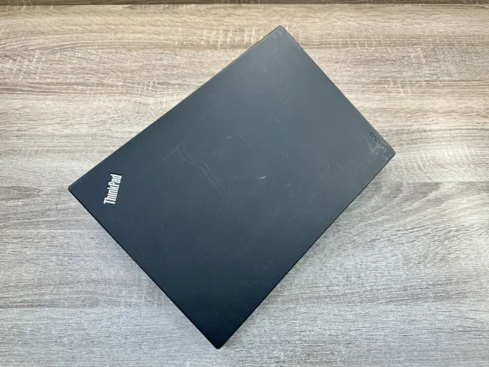 Ультрабук Lenovo ThinkPad L460 / 14" (1366x768) TN / Intel Core i3-6100U (2 (4) ядра по 2.3 GHz) / 8 GB DDR3 / 240 GB SSD / Intel HD Graphics 520 / WebCam / Windows 10 Pro б/в - зображення 6