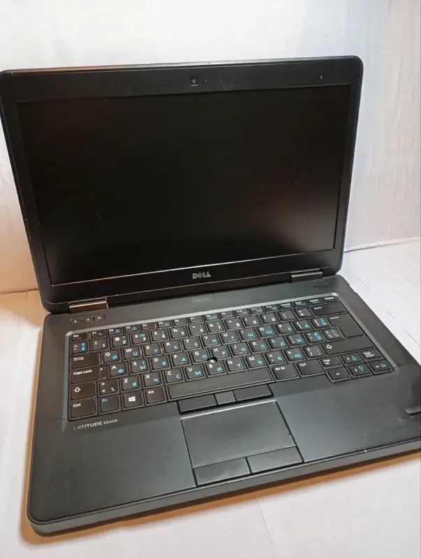 Ноутбук Б-клас Dell Latitude E5440 / 14" (1366x768) TN / Intel Core i5-4300U (2 (4) ядра по 1.9 - 2.9 GHz) / 8 GB DDR3 / 500 GB HDD / Intel HD Graphics 4400 / WebCam б/в - зображення 3