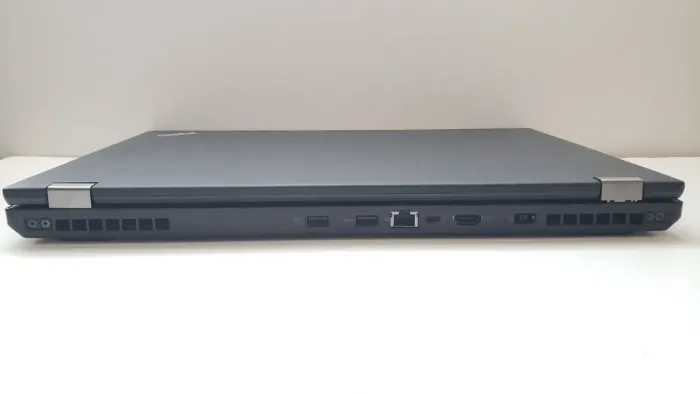 Мобільна робоча станція Lenovo ThinkPad P51 / 15.6" (3840x2160) IPS / Intel Xeon E3-1505M v6 (4 (8) ядра по 3.0 - 4.0 GHz) / 32 GB DDR4 / 512 GB SSD / nVidia Quadro M2200, 4 GB GDDR5, 128-bit / WebCam / Win 10 Pro б/в - зображення 6