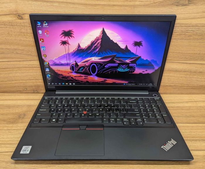 Ноутбук Б-клас Lenovo ThinkPad E15 / 15.6" (1920x1080) IPS / Intel Core i5-10210U (4 (8) ядра по 1.6 - 4.2 GHz) / 16 GB DDR4 / 500 GB SSD / Intel UHD Graphics / WebCam / Windows 10 б/в - зображення 2