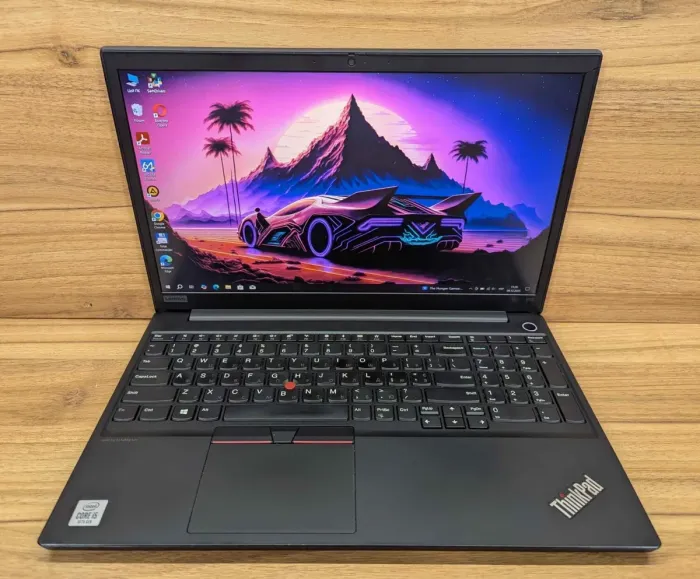 Ноутбук Б-клас Lenovo ThinkPad E15 / 15.6" (1920x1080) IPS / Intel Core i5-10210U (4 (8) ядра по 1.6 - 4.2 GHz) / 16 GB DDR4 / 500 GB SSD / Intel UHD Graphics / WebCam / Windows 10 б/в - зображення 2