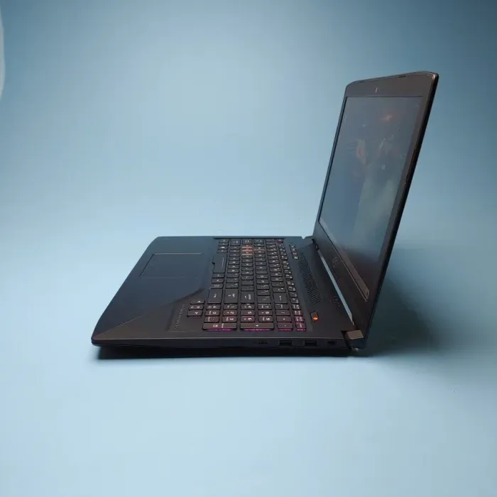 Ігровий ноутбук Asus ROG GL503VM / 15.6" (1920x1080) IPS / Intel Core i7-7700HQ (4 (8) ядра по 2.8 - 3.8 GHz) / 16 GB DDR4 / 480 GB SSD + 500 GB HDD / nVidia GeForce GTX 1060, 3 GB GDDR5, 192-bit / WebCam / Win 10 Home б/в - зображення 4