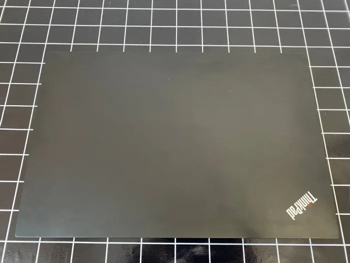 Ноутбук Lenovo ThinkPad E15 / 15.6" (1920x1080) IPS / Intel Core i5-10210U (4 (8) ядра по 1.6 - 4.2 GHz) / 8 GB DDR4 / 256 GB SSD / Intel UHD Graphics / WebCam / USB 3.1 / HDMI б/в - зображення 6