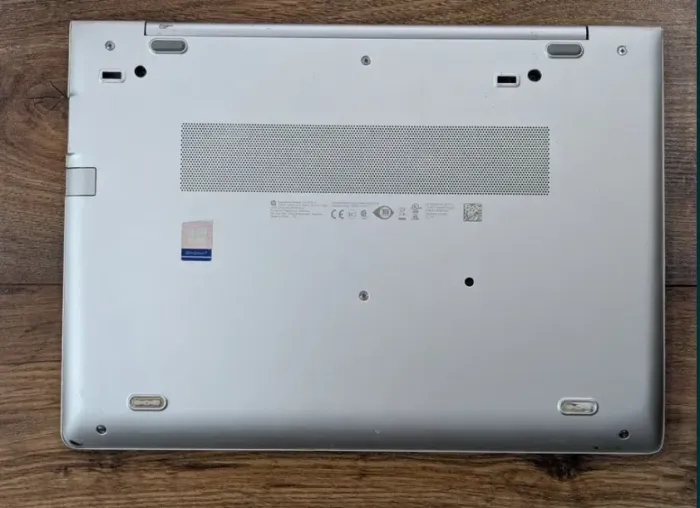 Ультрабук HP Elitebook 745 G5 / 14" (1920x1080) IPS / AMD Ryzen 7 Pro 2700U (4 (8) ядра по 2.2 - 3.8 GHz) / 8 GB DDR4 / 256 GB SSD / AMD Radeon Vega 10 Graphics / WebCam / Fingerprint / HDMI б/в - зображення 7