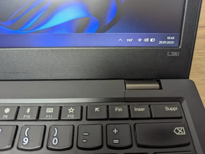 Ноутбук Б-клас Lenovo ThinkPad L380 / 13.3" (1366x768) TN / Intel Core i3-8130U (2 (4) ядра по 2.2 - 3.4 GHz) / 16 GB DDR4 / 128 GB SSD / Intel UHD Graphics 620 / WebCam б/в - зображення 3