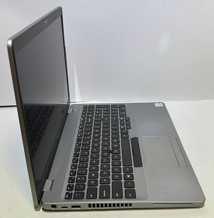 Ноутбук Dell Latitude 5510 / 15.6" (1920x1080) IPS / Intel Core i7-10610U (4 (8) ядра по 1.8 - 4.9 GHz) / 16 GB DDR4 / 512 GB SSD / Intel UHD Graphics / WebCam б/в - зображення 6