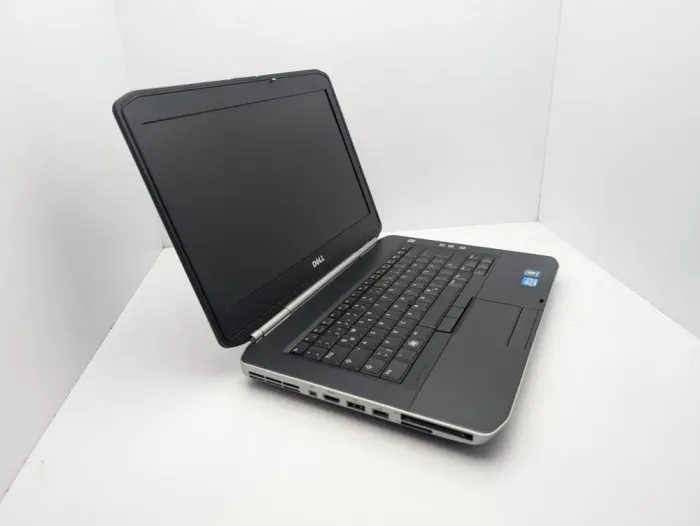 Ноутбук Dell Latitude E5420 / 15.6" (1366x768) TN / Intel Core i5-2520M (2 (4) ядра по 2.5 - 3.2 GHz) / 6 GB DDR3 / 250 GB HDD / Intel HD Graphics 3000 / WebCam б/в - зображення 3