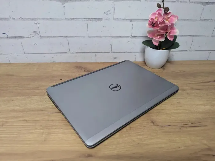 Ноутбук Dell Latitude E7440 / 14" (1366x768) TN / Intel Core i7-4600U (2 (4) ядра по 2.1 - 3.3 GHz) / 8 GB DDR3 / 128 GB SSD / Intel HD Graphics 4400 / WebCam б/в - зображення 9