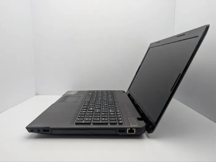 Ноутбук Lenovo IdeaPad Z575 / 15.6" (1366x768) TN / AMD A4-3300M (2 ядра по 1.9 - 2.5 GHz) / 8 GB DDR3 / 500 GB HDD / AMD Radeon Graphics 6480G / WebCam / DVD-ROM б/в - зображення 5