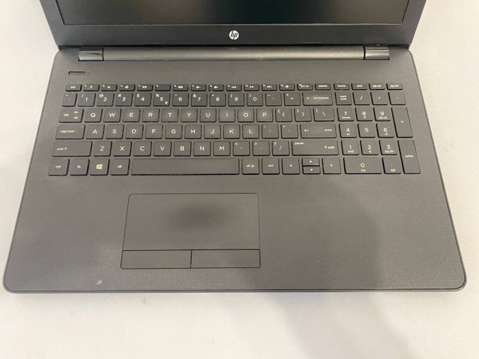 Ноутбук Б-клас HP 15-ra055nw / 15.6" (1366x768) TN / Intel Pentium N3710 (4 ядра по 1.6 - 2.56 GHz) / 8 GB DDR3 / 256 GB SSD / Intel HD Graphics 405 / WebCam / DVD-RW б/в - зображення 4