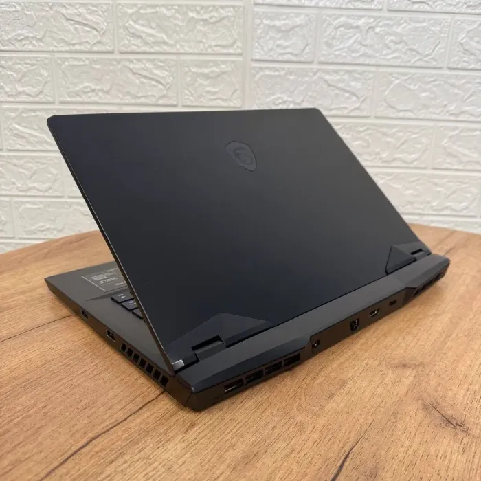 Ігровий ноутбук MSI GP66 Leopard 11UG / 15.6" (1920x1080) IPS / Intel Core i7-11800H (8 (16) ядер по 1.9 - 4.6 GHz) / 16 GB DDR4 / 1000 GB SSD / nVidia GeForce RTX 3070, 8 GB GDDR6, 256-bit / WebCam б/в - зображення 6