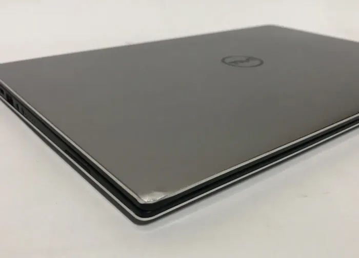 Ультрабук Б-клас Dell XPS 13 9360 / 13.3" (3200x1800) IPS Touch / Intel Core i7-7500U (2 (4) ядра по 2.7 - 3.5 GHz) / 8 GB DDR4 / 512 GB SSD / Intel HD Graphics 620 / WebCam / Win 10 Pro б/в - зображення 11