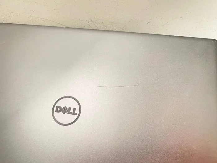 Ультрабук Б-клас Dell XPS 13 9360 / 13.3" (1920x1080) IPS / Intel Core i5-7200U (2 (4) ядра по 2.5 - 3.1 GHz) / 8 GB DDR3 / 256 GB SSD / Intel HD Graphics 620 / WebCam б/в - зображення 4