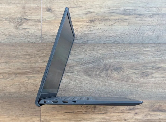 Ультрабук Dell Inspiron 15 3525 / 15.6" (1920x1080) IPS / AMD Ryzen 5 5625U (6 (12) ядер по 2.3 - 4.3 GHz) / 16 GB DDR4 / 512 GB SSD / AMD Radeon Vega 7 Graphics / WebCam / Win 11 б/в - зображення 4