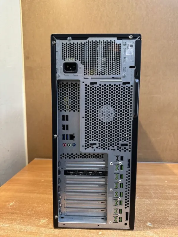 Робоча станція Fujitsu Celsius M740 Tower / Intel Xeon E5-1650 v4 (6 (12) ядер по 3,6 - 4,0 ГГц) / 64 ГБ DDR4 / 480 ГБ SSD / nVidia Quadro M4000, 8 ГБ GDDR5, 256-біт / 1000 Вт / DVD-RW / DisplayPort б/в - зображення 3