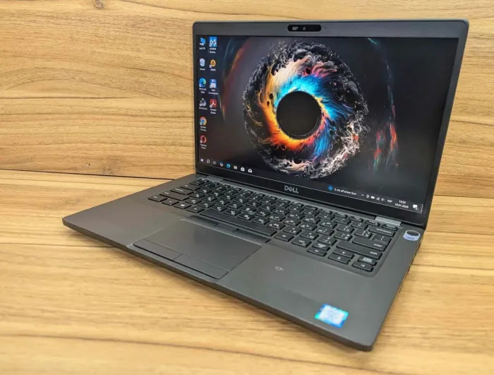 Ультрабук Dell Latitude 5400 / 14" (1920x1080) IPS / Intel Core i7-8665U (4 (8) ядра по 1.9 - 4.8 GHz) / 16 GB DDR4 / 512 GB SSD / Intel UHD Graphics 620 / WebCam / TouchID / Windows 10 б/в - зображення 5