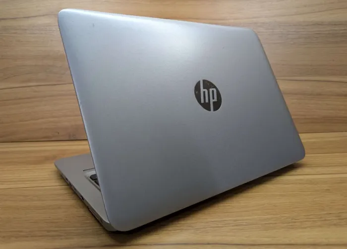 Нетбук HP EliteBook 820 G4 / 12.5" (1920x1080) IPS / Intel Core i7-7500U (2 (4) ядра по 2.7 - 3.5 GHz) / 8 GB DDR4 / 240 GB SSD / Intel HD Graphics 620 / WebCam / Fingerprint / Windows 10 б/в - зображення 7