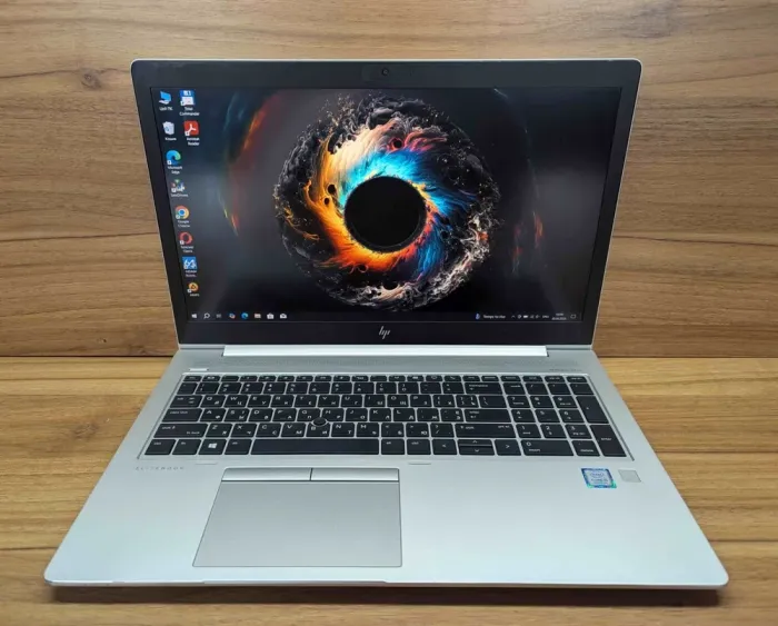 Ультрабук HP EliteBook 850 G6 / 15.6" (1920x1080) IPS / Intel Core i5-8365U (4 (8) ядра по 1.6 - 4.1 GHz) / 16 GB DDR4 / 512 GB SSD / Intel UHD Graphics / WebCam / HDMI / Windows 10 б/в - зображення 2