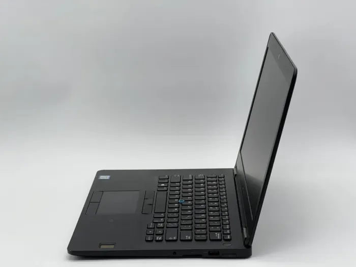 Ультрабук Dell Latitude E7470 / 14" (1366x768) TN / Intel Core i7-6600U (2 (4) ядра по 2.6 - 3.4 GHz) / 8 GB DDR4 / 120 GB SSD / Intel HD Graphics 520 / WebCam б/в - зображення 4