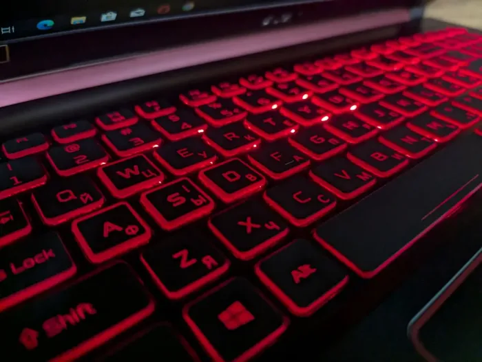 Ігровий ноутбук Acer Nitro 5 AN515-54 / 15.6" (1920x1080) IPS / Intel Core i7-9750H (6 (12) ядер по 2.6 - 4.5 GHz) / 16 GB DDR4 / 512 GB SSD + 256 GB SSD / nVidia GeForce RTX 2060, 6 GB GDDR6, 192-bit / WebCam / Windows 10 б/в - зображення 6