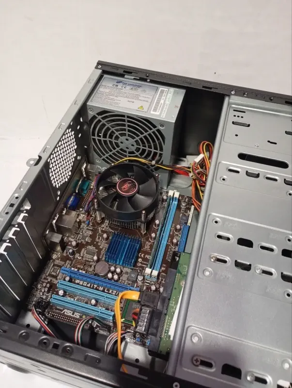 ПК GameMax ET-210-NP Tower / Intel Core 2 Quad Q8300 (4 ядра по 2.5 GHz) / 8 GB DDR3 / 320 GB HDD / Intel HD GMA X4500 / 350W б/в - зображення 6