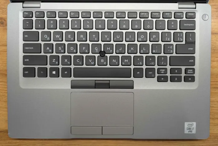 Ультрабук Б-клас Dell Latitude 5411 / 14" (1920x1080) IPS / Intel Core i7-10850H (6 (12) ядер по 2.7 - 5.1 GHz) / 16 GB DDR4 / 480 GB SSD / Intel UHD Graphics / WebCam / Windows 10 б/в - зображення 3