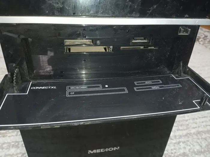 ПК Б-клас Medion MED 787G Tower / AMD A8-5500 (4 ядра по 3.2 - 3.7 GHz) / 8 GB DDR3 / 120 GB SSD / AMD Radeon HD Graphics 7560D б/в - зображення 6