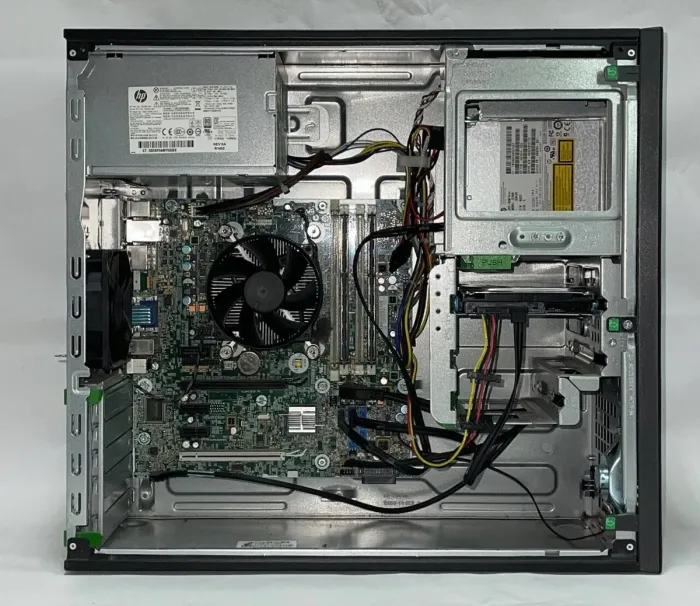 Комплект ПК: комп'ютер HP EliteDesk 800 G1 Tower / Intel Core i3-4130 (2 (4) ядра по 3.4 GHz) / 8 GB DDR3 / 500 GB HDD / Intel HD Graphics 4400 / DVD-ROM + Монітор Samsung SyncMaster E1920 / 19" (1366x768) TN / VGA б/в - зображення 8