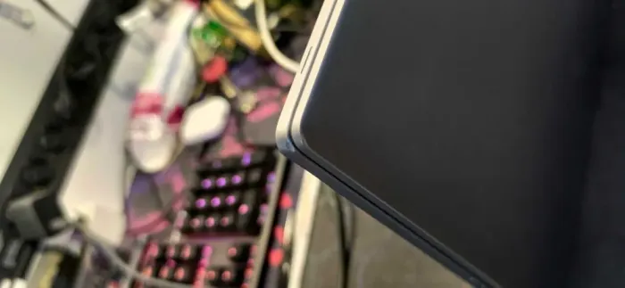 Ультрабук Б-клас Dell Latitude 7420 / 14" (1920x1080) IPS Touch / Intel Core i7-1185G7 (4 (8) ядра по 1.2 - 4.8 GHz) / 16 GB DDR4 / 960 GB SSD / Intel Iris Xe Graphics / WebCam б/в - зображення 3