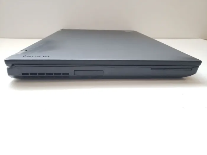 Мобільна робоча станція Lenovo ThinkPad P50 / 15.6" (3840x2160) IPS / Intel Core i7-6820HQ (4 (8) ядра по 2.7 - 3.6 GHz) / 32 GB DDR4 / 512 GB SSD + 500 GB HDD / nVidia Quadro M2000M, 4 GB GDDR5, 128-bit / WebCam б/в - зображення 4