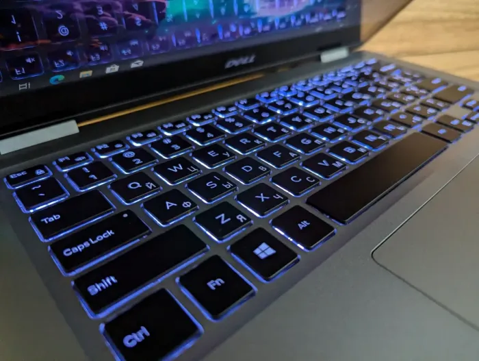 Ноутбук Б-клас Dell Inspiron 13-5368 / 13.3" (1920x1080) IPS Touch / Intel Core i7-7500U (2 (4) ядра по 2.7 - 3.5 GHz) / 8 GB DDR4 / 480 GB SSD / Intel HD Graphics 620 / WebCam / Windows 10 б/в - зображення 7