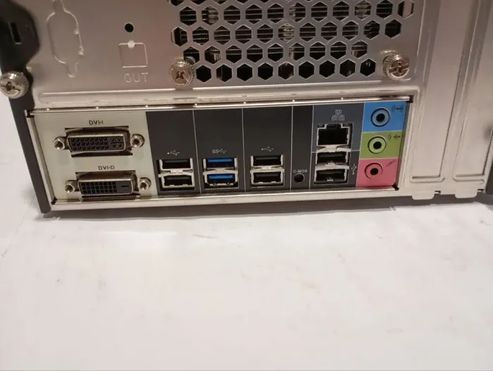 ПК Shuttle XPC Cube SH510R4 Tower / Intel Core i5-2400 (4 ядра по 3.1 - 3.4 GHz) / 8 GB DDR3 / 128 GB SSD / Intel HD Graphics 2000 б/в - зображення 5