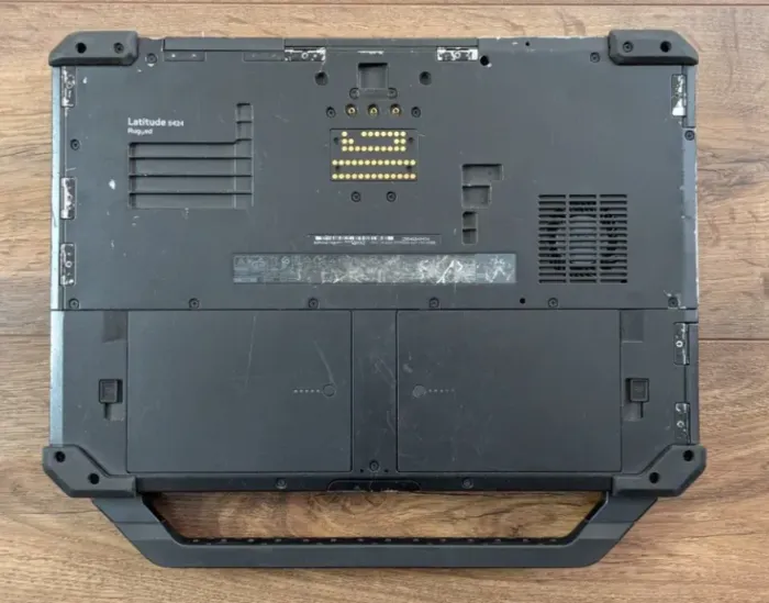 Захищений ноутбук Б-клас Dell Latitude 5424 Rugged / 14" (1920x1080) IPS / Intel Core i5-8350U (4 (8) ядра по 1.7 - 3.6 GHz) / 8 GB DDR4 / 256 GB SSD / Intel UHD Graphics 620 / WebCam / Windows 11 б/в - зображення 7