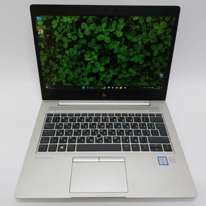 Ноутбук Б-клас HP 830 G5 / 13.3" (1920x1080) TN / Intel Core i5-7300U (2 (4) ядра по 2.6 - 3.5 GHz) / 16 GB DDR4 / 256 GB SSD M.2 / Intel HD Graphics 620 / WebCam б/в - зображення 2