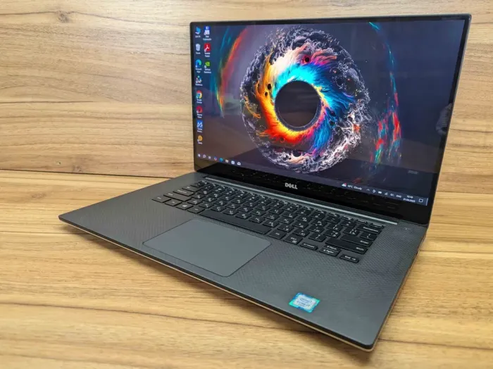 Ігровий ноутбук Б-клас Dell XPS 15 9550 / 15.6" (3840x2160) IPS Touch / Intel Core i7-6700HQ (4 (8) ядра по 2.6 - 3.5 GHz) / 16 GB DDR4 / 512 GB SSD / nVidia GeForce GTX 960M, 2 GB GDDR5, 128-bit / HDMI / Windows 10 б/в - зображення 6