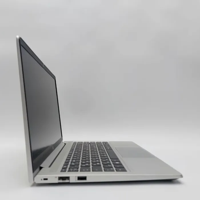 Ультрабук HP ProBook 445 G8 / 14" (1920x1080) IPS / AMD Ryzen 5 5600U (6 (12) ядер по 2.3 - 4.2 GHz) / 16 GB DDR4 / 256 GB SSD M.2 NVMe / AMD Radeon RX Vega 7 Graphics / WebCam б/в - зображення 5