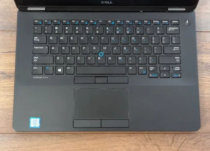 Ультрабук Dell Latitude E7470 / 14" (1920x1080) IPS / Intel Core i7-6600U (2 (4) ядра по 2.6 - 3.4 GHz) / 8 GB DDR4 / 128 GB SSD / Intel HD Graphics 520 / HDMI / WebCam / Windows 11 б/в - зображення 3