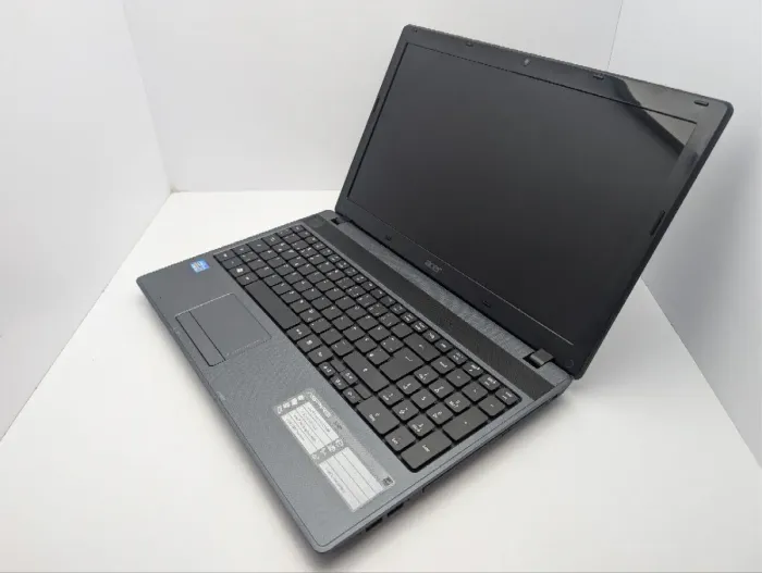 Ноутбук Acer Aspire 5749 / 15.6" (1366x768) TN / Intel Core i3-2350M (2 (4) ядра по 2.3 GHz) / 6 GB DDR3 / 320 GB HDD / Intel HD Graphics 3000 / WebCam / DVD-ROM б/в - изображение 7