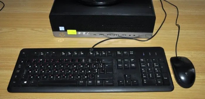 Комплект ПК: HP EliteDesk 800 G3 SFF / Intel Core i5-6500 (4 ядра по 3.2 - 3.6 GHz) / 8 GB DDR4 / 240 GB SSD NEW / Intel HD Graphics 530 + Монітор Б-клас 22" (1680x1050) TN / VGA / Різні бренди б/в - зображення 7