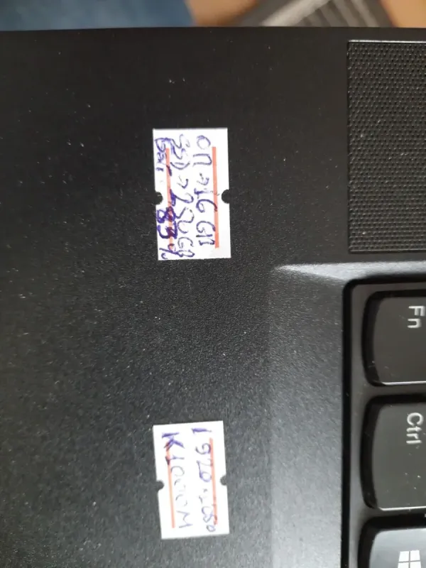 Мобільна робоча станція Lenovo ThinkPad W530 / 15.6" (1600x900) TN / Intel Core i7-3740QM (4 (8) ядра по 2.7 - 3.7 GHz) / 16 GB DDR3 / 240 GB SSD / nVidia Quadro K1000M, 2 GB DDR3, 128-bit / WebCam б/в - зображення 5